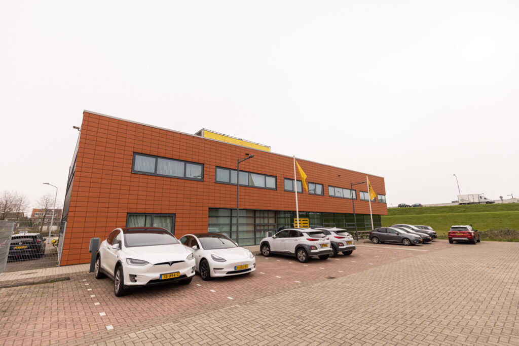 De vestiging Amsterdam in Lijnden