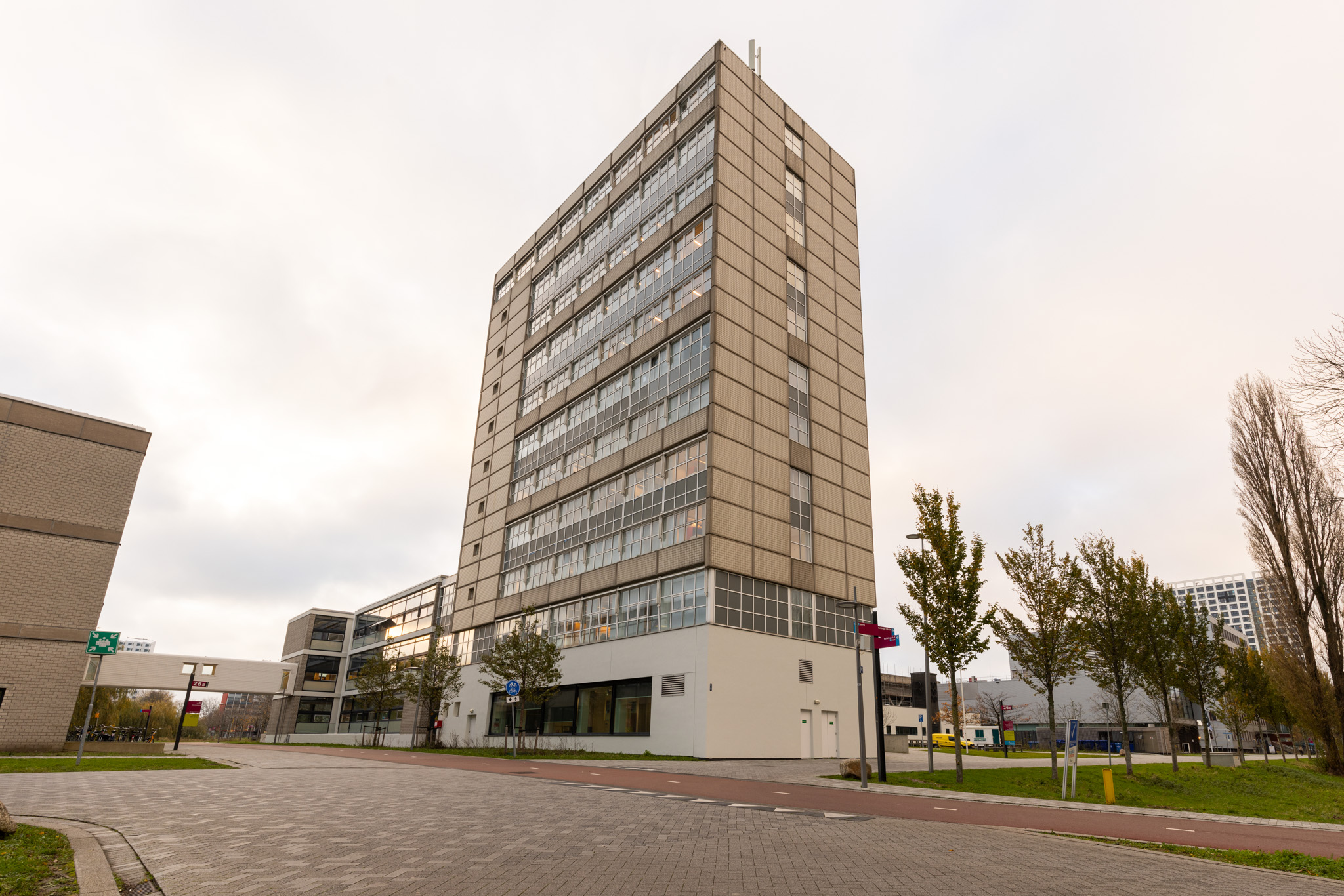 Van Dorp Delft vestiging op de campus van de TU Delft.